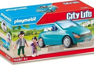 70285 PLAYMOBIL® City Life Šeima su automobiliu kaina ir informacija | Konstruktoriai ir kaladėlės | pigu.lt