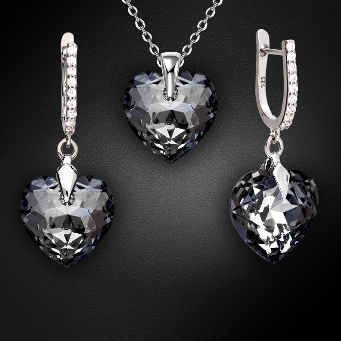 Sidabrinis papuošalų rinkinys moterims DiamondSky Romantic Heart III R Silver Night su Swarovski kristalais цена и информация | Papuošalų rinkiniai | pigu.lt