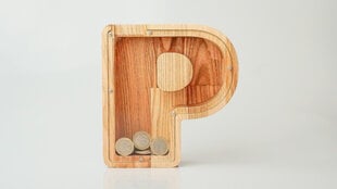 Didelė medinė taupyklė "P" kaina ir informacija | Originalios taupyklės | pigu.lt