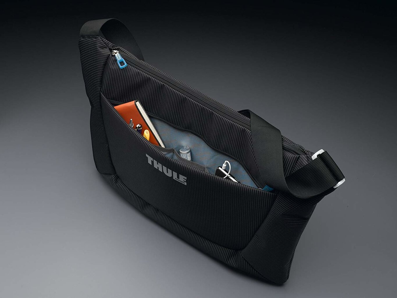 Nešiojamo kompiuterio krepšys THULE TSB115, 15,6", juodas цена и информация | Krepšiai, kuprinės, dėklai kompiuteriams | pigu.lt