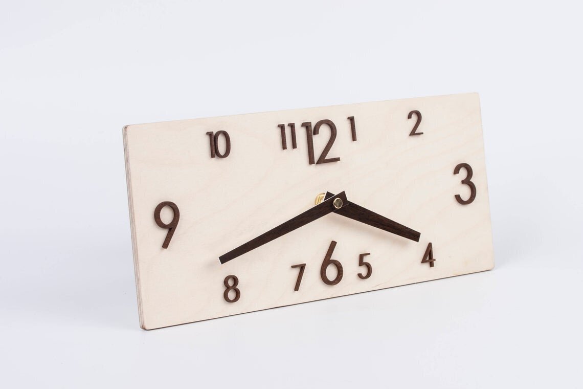 Medinis sieninis laikrodis kaina ir informacija | Laikrodžiai | pigu.lt