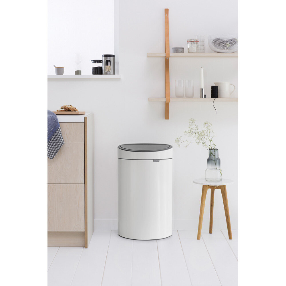 Brabantia šiukšliadėžė Touch Bin, 40 l, balta kaina ir informacija | Šiukšliadėžės | pigu.lt