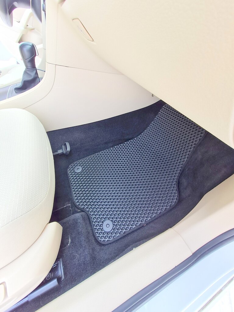Guminiai polimeriniai kilimėliai EVA SGL Toyota Prius 2015- kaina ir informacija | Modeliniai guminiai kilimėliai | pigu.lt
