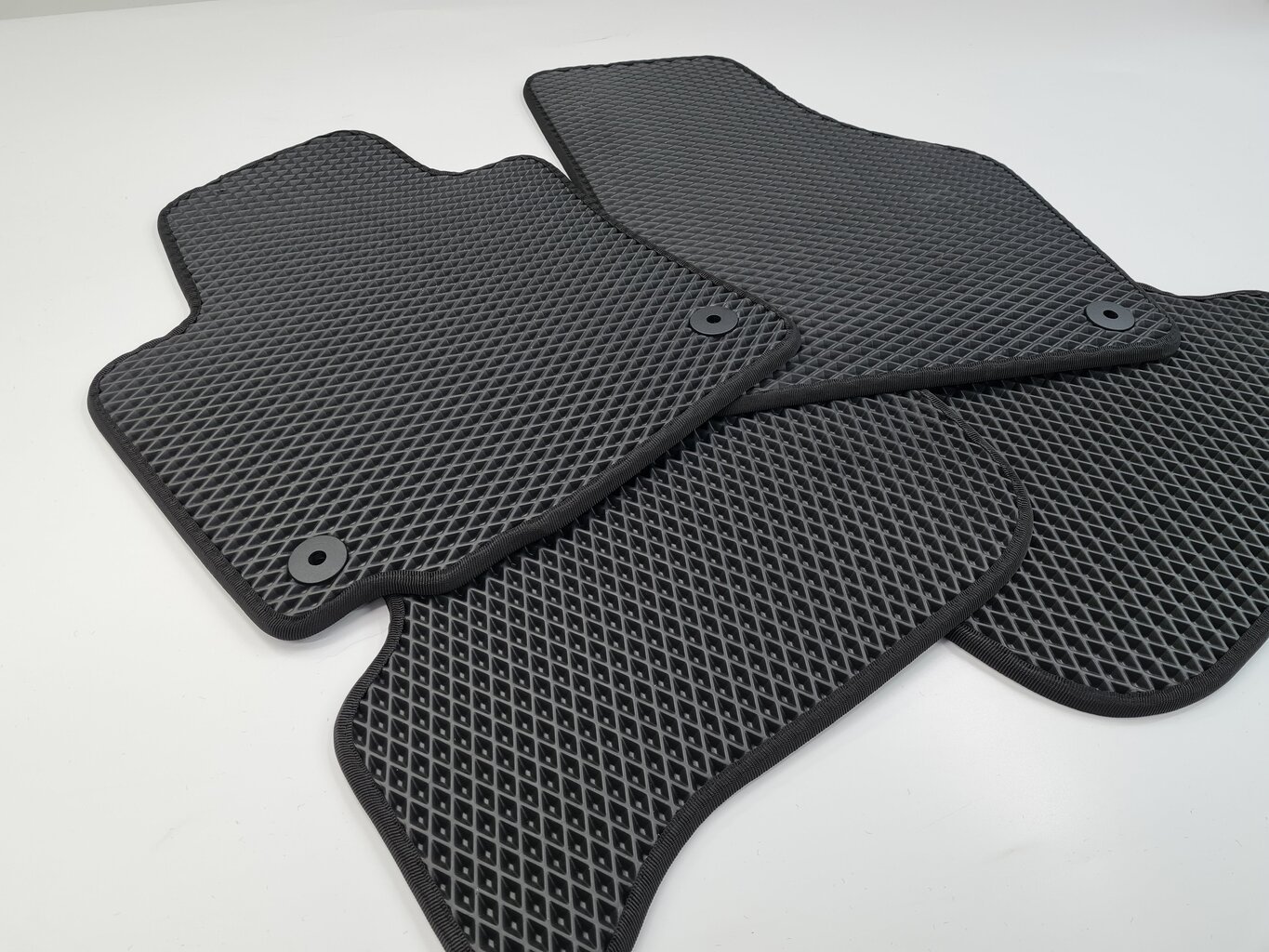 Guminiai polimeriniai kilimėliai EVA SGL VW Passat B8 2014- kaina ir informacija | Modeliniai guminiai kilimėliai | pigu.lt