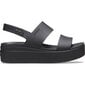 Crocs™ moteriškos basutės Brooklyn Low Wedge Womens, juodos цена и информация | Basutės moterims | pigu.lt