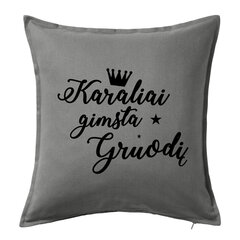 Originali pagalvėlė „Karaliai gimsta gruodį", pilka. цена и информация | Декоративные подушки и наволочки | pigu.lt