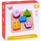 Medininis geometrinių figūrų rūšiuoklis 2-6 m. Tooky Toy цена и информация | Žaislai kūdikiams | pigu.lt