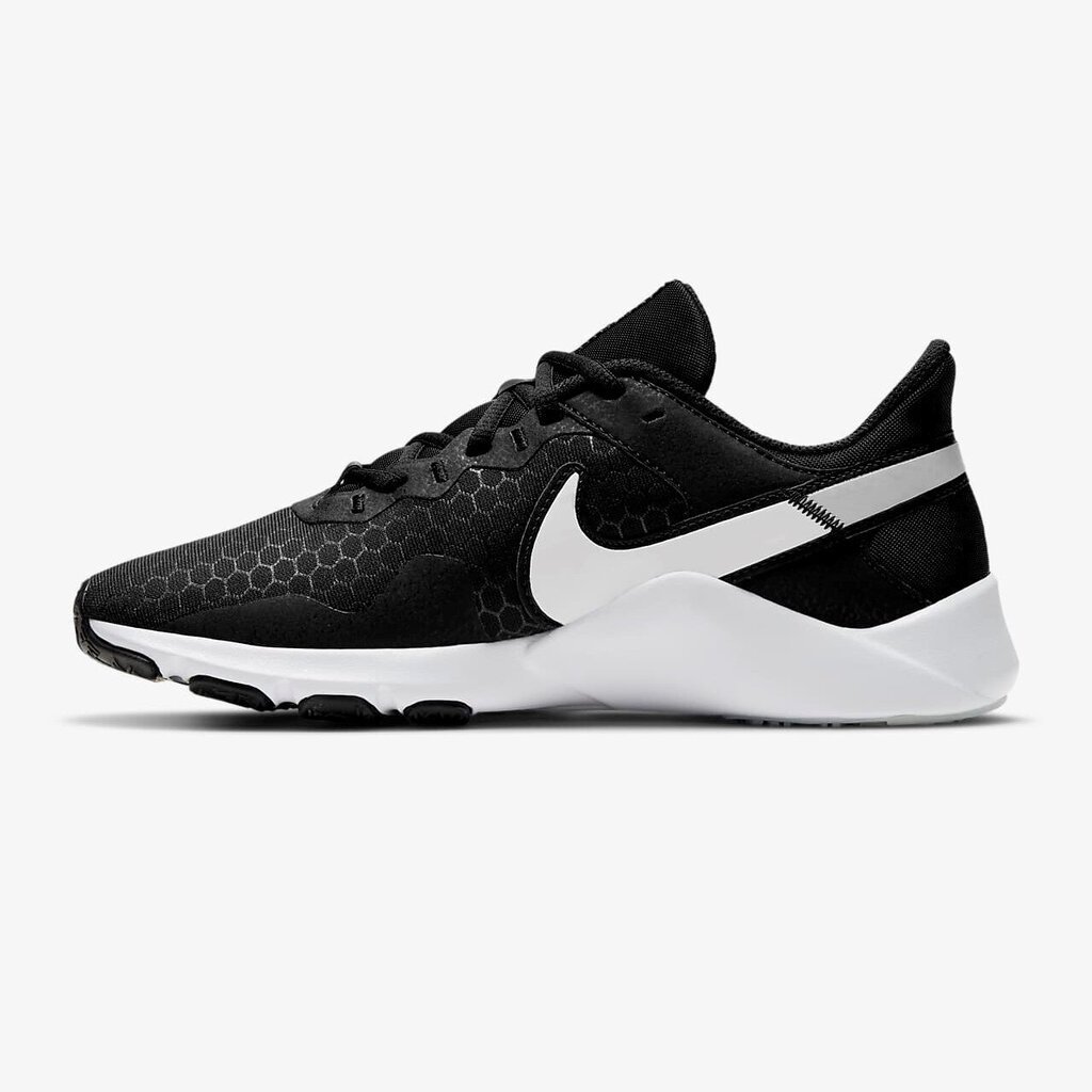 Laisvalaikio batai moterims Nike Legend Essential 2 Black White, juodi цена и информация | Sportiniai bateliai, kedai moterims | pigu.lt