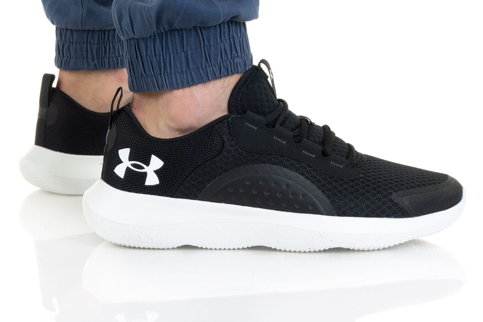 Sportiniai bateliai vyrams Under Armour UA Victory 3023639-001, juodi цена и информация | Kedai vyrams | pigu.lt