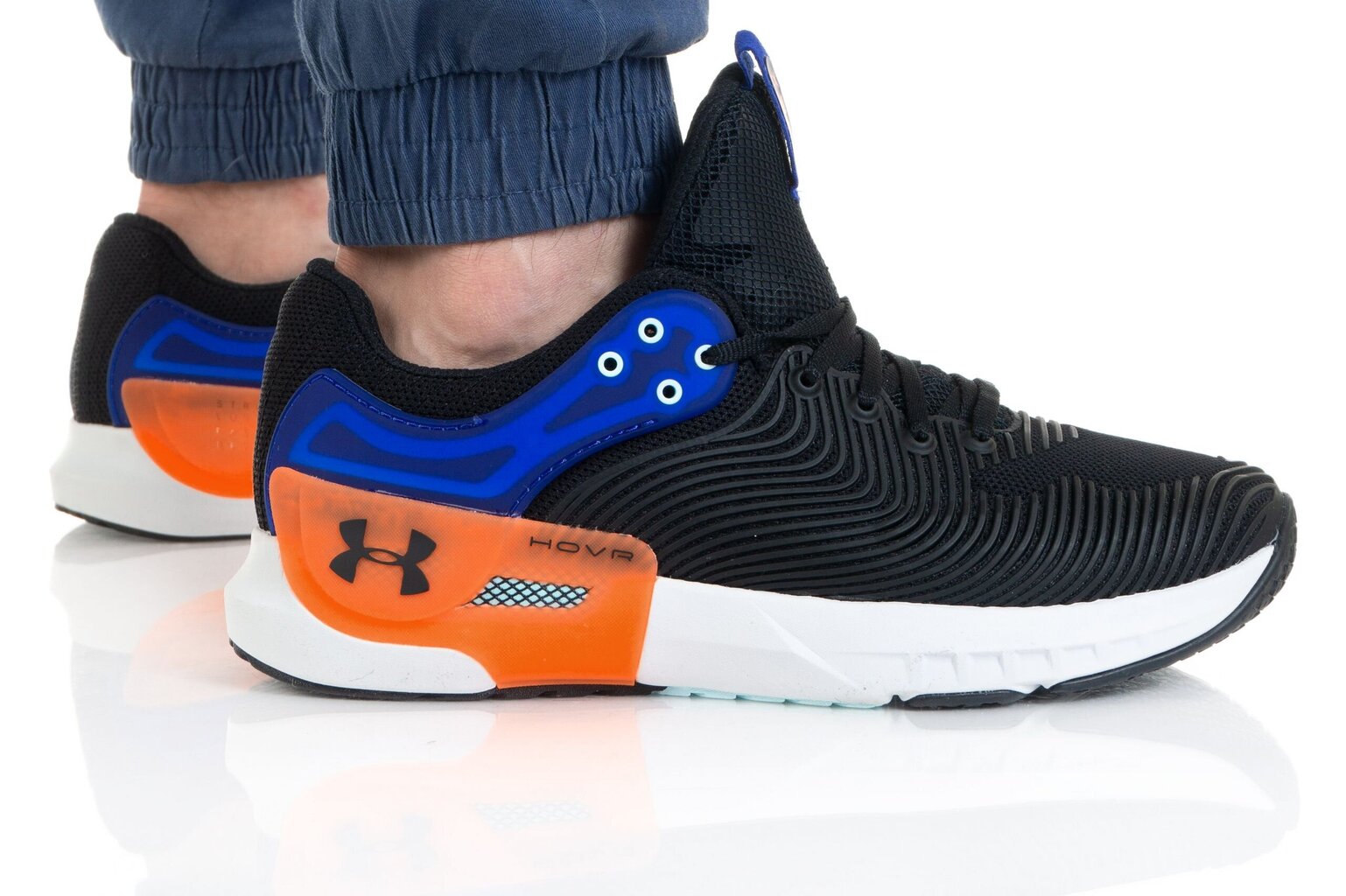 Kedai vyrams Under Armour UA HOVR Apex 2 3023007-003, juodi цена и информация | Kedai vyrams | pigu.lt