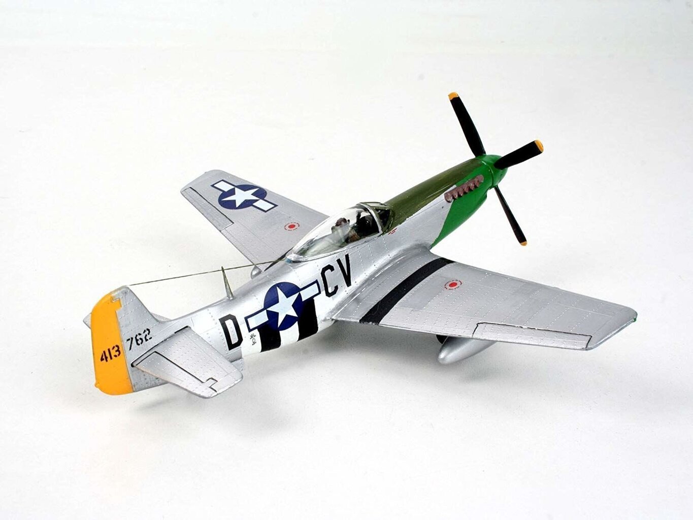 Revell - P-51D Mustang surenkamas modelis, 1/72, 64148 kaina ir informacija | Klijuojami modeliai | pigu.lt