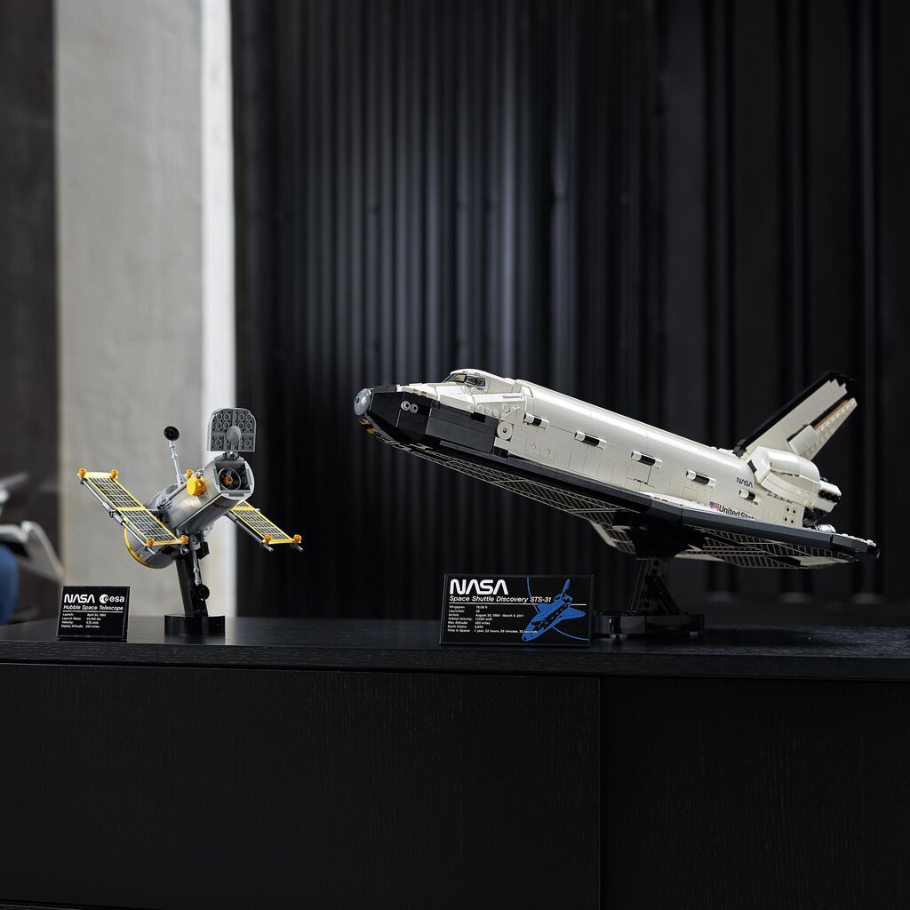 10283 LEGO® ICONS NASA daugkartinis erdvėlaivis „Discovery“ цена и информация | Konstruktoriai ir kaladėlės | pigu.lt