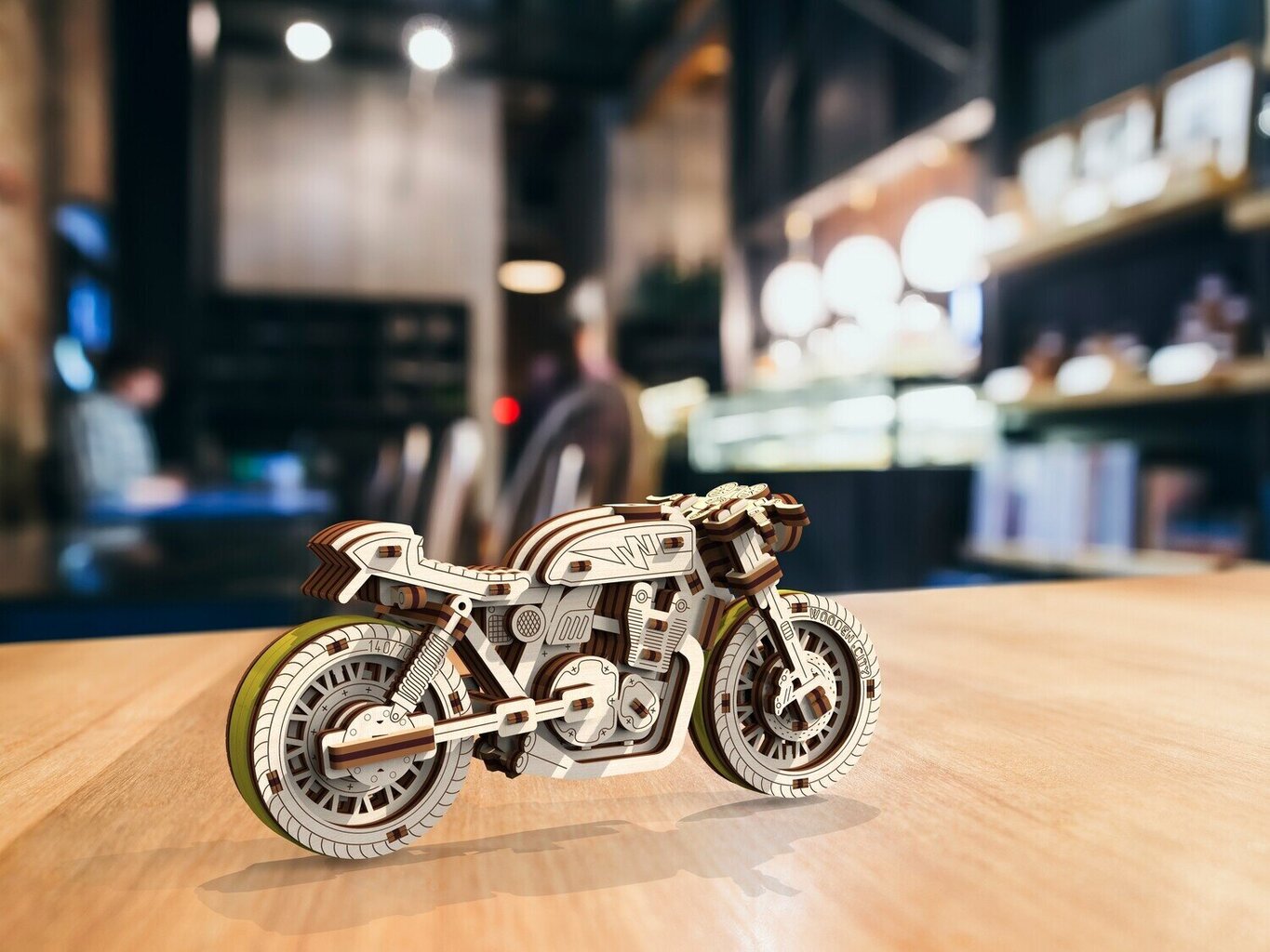 Medinis 3D Wooden city konstruktorius motociklas Cafe racer, 85 detalės kaina ir informacija | Konstruktoriai ir kaladėlės | pigu.lt