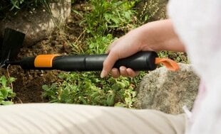 Посадочная тяпка Fiskars QuikFit™ цена и информация | Садовые инструменты | pigu.lt