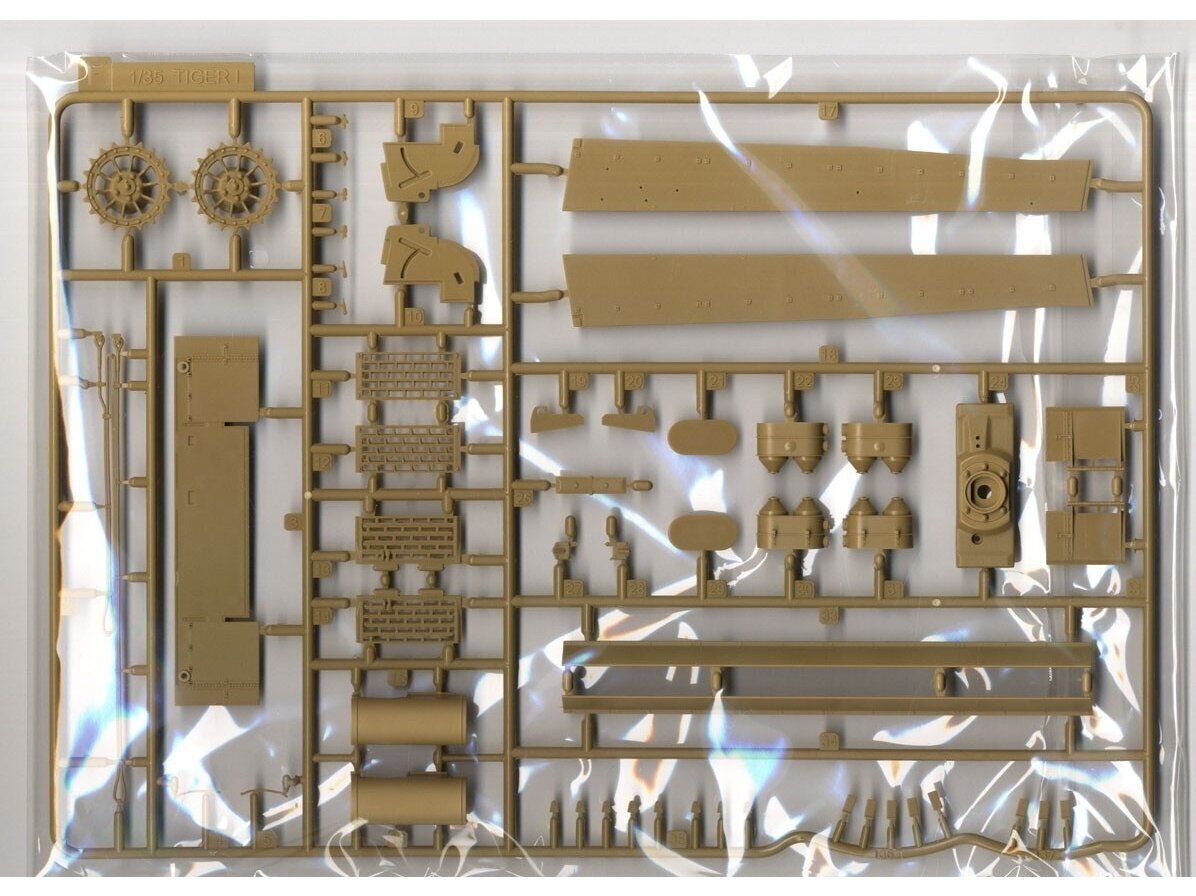 Konstruktorius Rye Field Model - Sd.Kfz. 181 Pz.kpfw.VI Ausf. E Tiger I Late Production, 1/35, RFM-5015, 8 m.+ kaina ir informacija | Konstruktoriai ir kaladėlės | pigu.lt