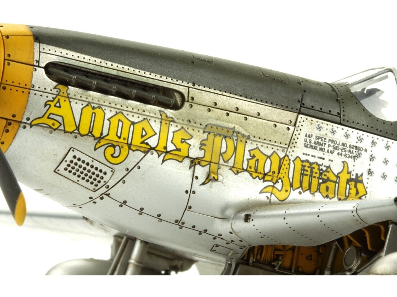 Konstruktorius Meng Model - North American P-51D Mustang `Yellow Nose`, 1/48, LS-009, 8 m.+ kaina ir informacija | Konstruktoriai ir kaladėlės | pigu.lt