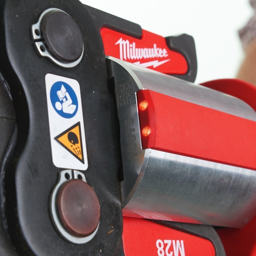 Akumuliatorinis hidraulinis vamzdžių presas Milwaukee M18 BLHPT-202C цена и информация | Mechaniniai įrankiai | pigu.lt