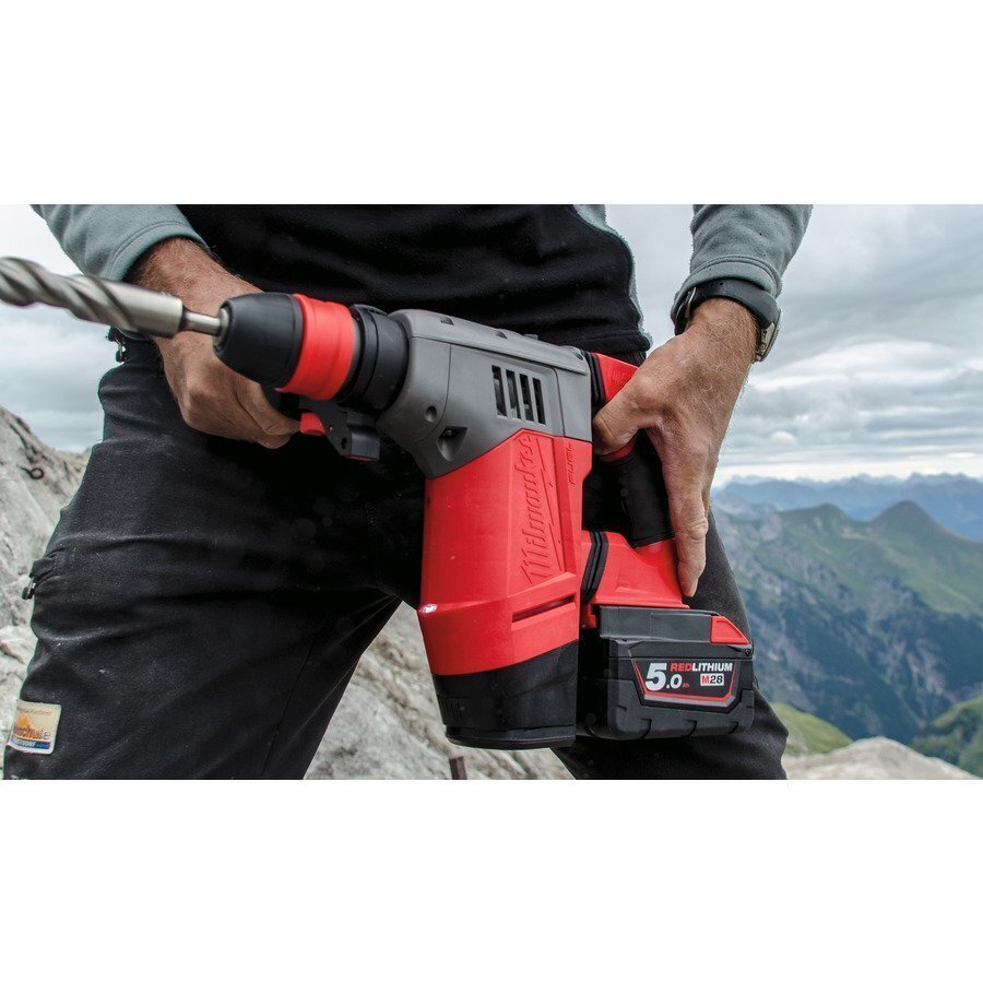 Akumuliatorinis perforatorius Milwaukee M28 CHPX-502C kaina ir informacija | Perforatoriai | pigu.lt