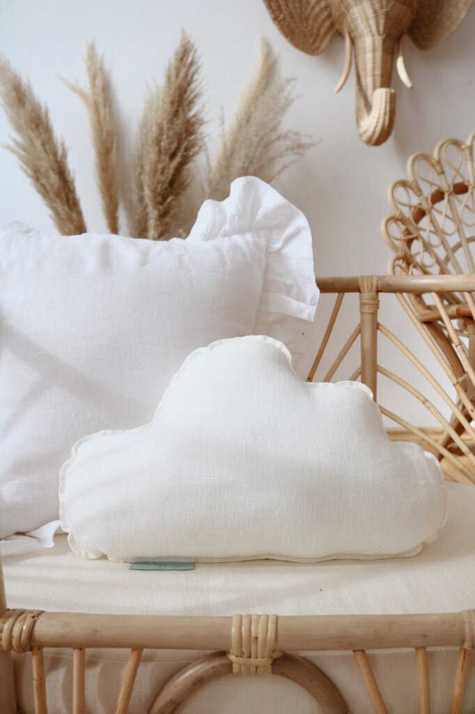 Lininė balta debesies pagalvėlė kaina ir informacija | Dekoratyvinės pagalvėlės ir užvalkalai | pigu.lt