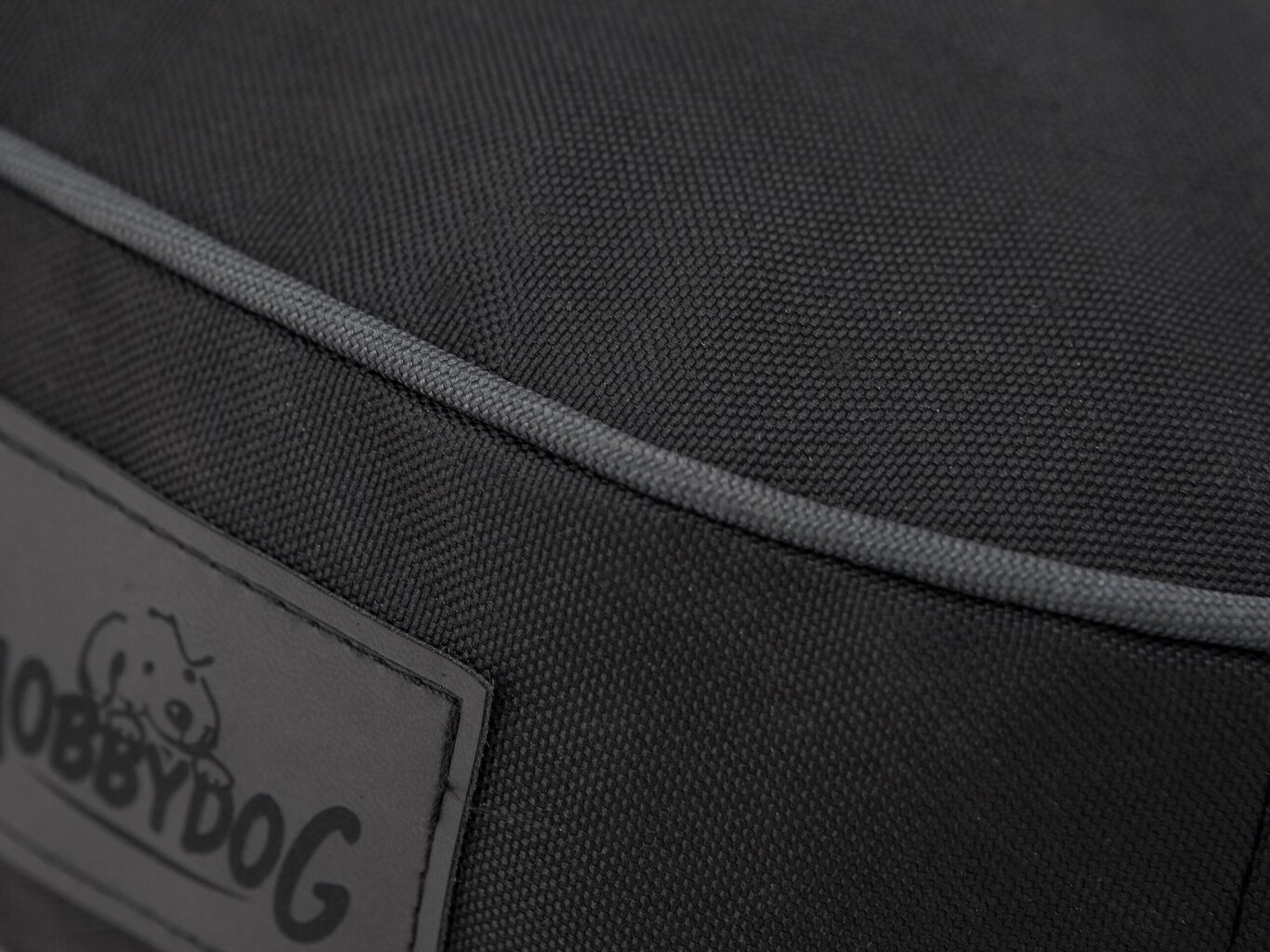 Hobbydog čiužinys augintiniui Destiny Black, M, 80x52 cm kaina ir informacija | Guoliai, pagalvėlės | pigu.lt