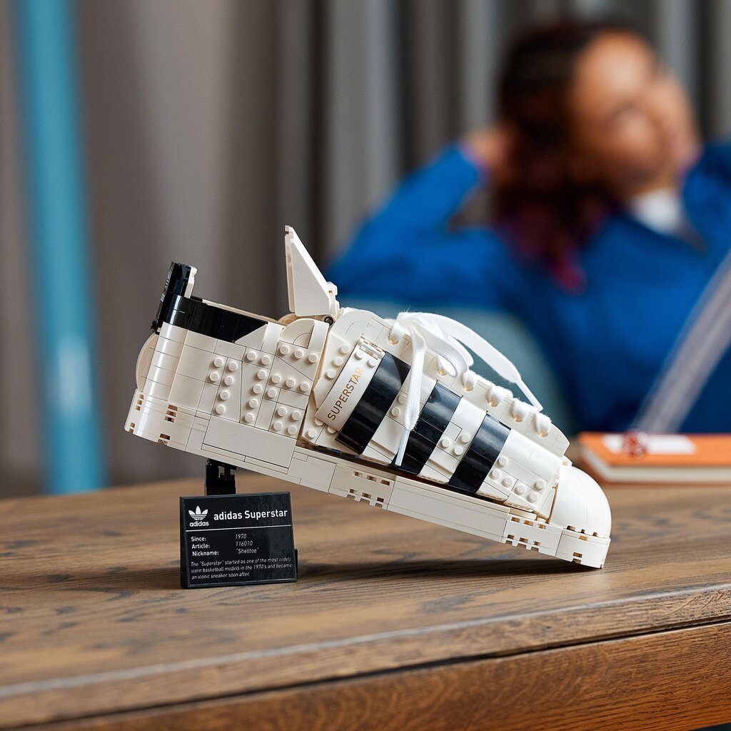 10282 LEGO® Creator Adidas Originals Superstar цена и информация | Konstruktoriai ir kaladėlės | pigu.lt