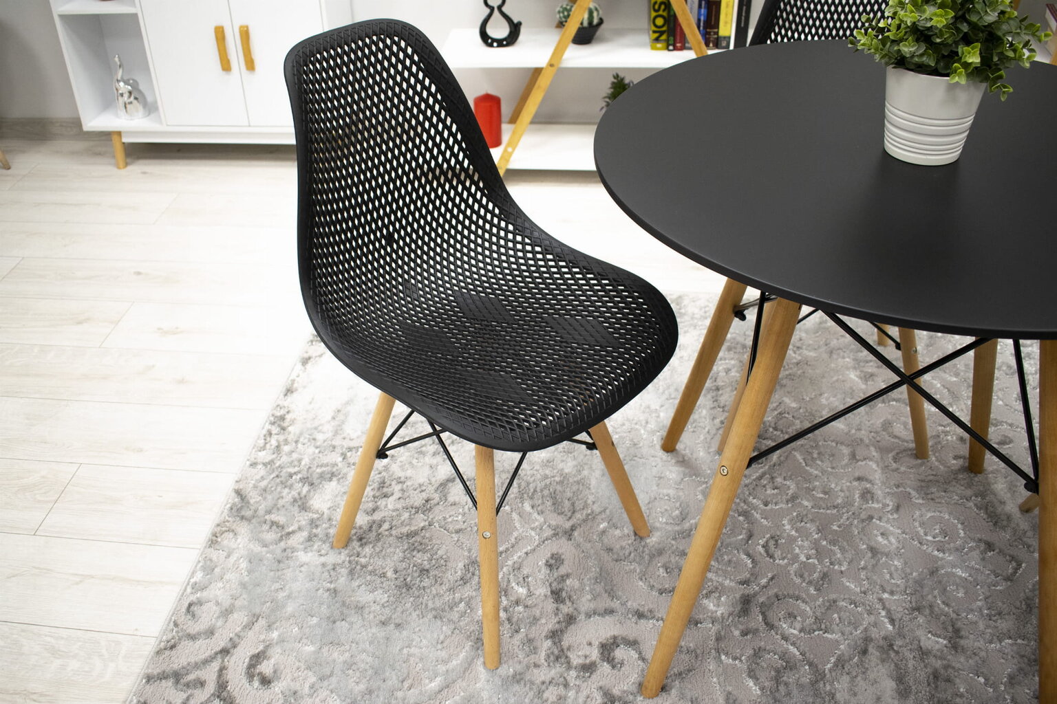 4-ių kėdžių komplektas MAR, juodas kaina ir informacija | Virtuvės ir valgomojo kėdės | pigu.lt