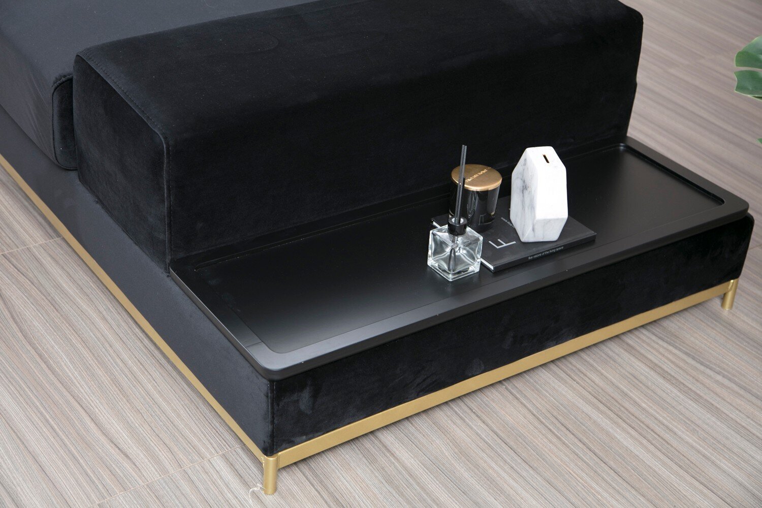 Sofa Kalune Design Line, juoda kaina ir informacija | Sofos | pigu.lt