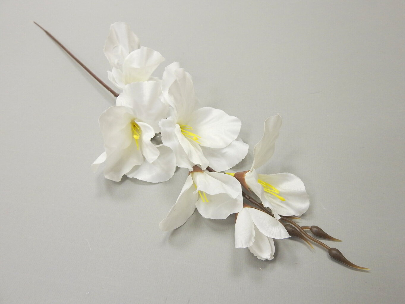 Dirbtinė gėlė kardelis white kaina ir informacija | Dirbtinės gėlės | pigu.lt