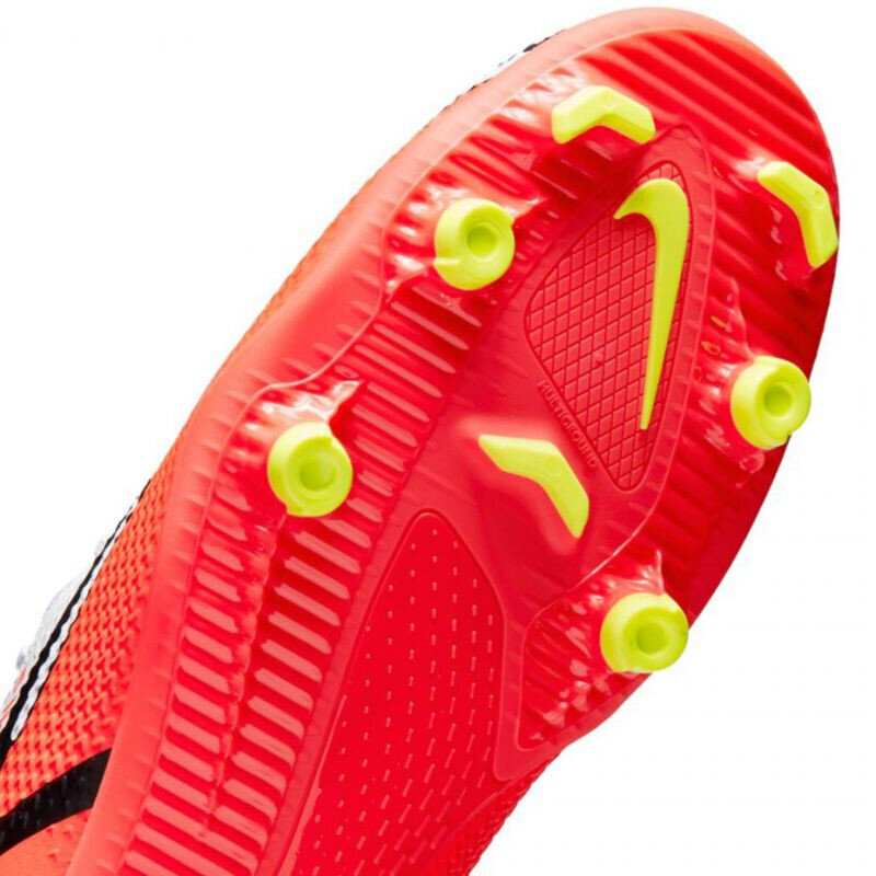 Futbolo bateliai Nike Phantom DA5640 kaina ir informacija | Futbolo bateliai | pigu.lt