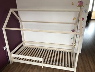 Vaikiška lova namelis SofiHouse, 140x70 cm, lakuota kaina ir informacija | Vaikiškos lovos | pigu.lt