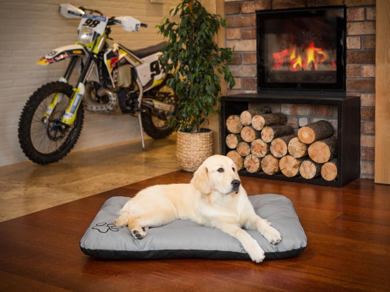 Hobbydog čiužinys augintiniui Eco Light Grey, R2, 100x70 cm kaina ir informacija | Guoliai, pagalvėlės | pigu.lt