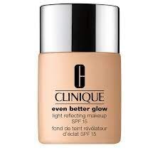 Makiažo pagrindas Clinique Even Better Glow Light Reflecting Makeup SPF15, CN74 Beige, 30 ml kaina ir informacija | Makiažo pagrindai, pudros | pigu.lt