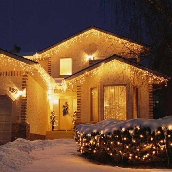 Lempučių girlianda Varvekliai 6 m 120 LED, šiltai baltos + balta blykstė kaina ir informacija | Girliandos | pigu.lt