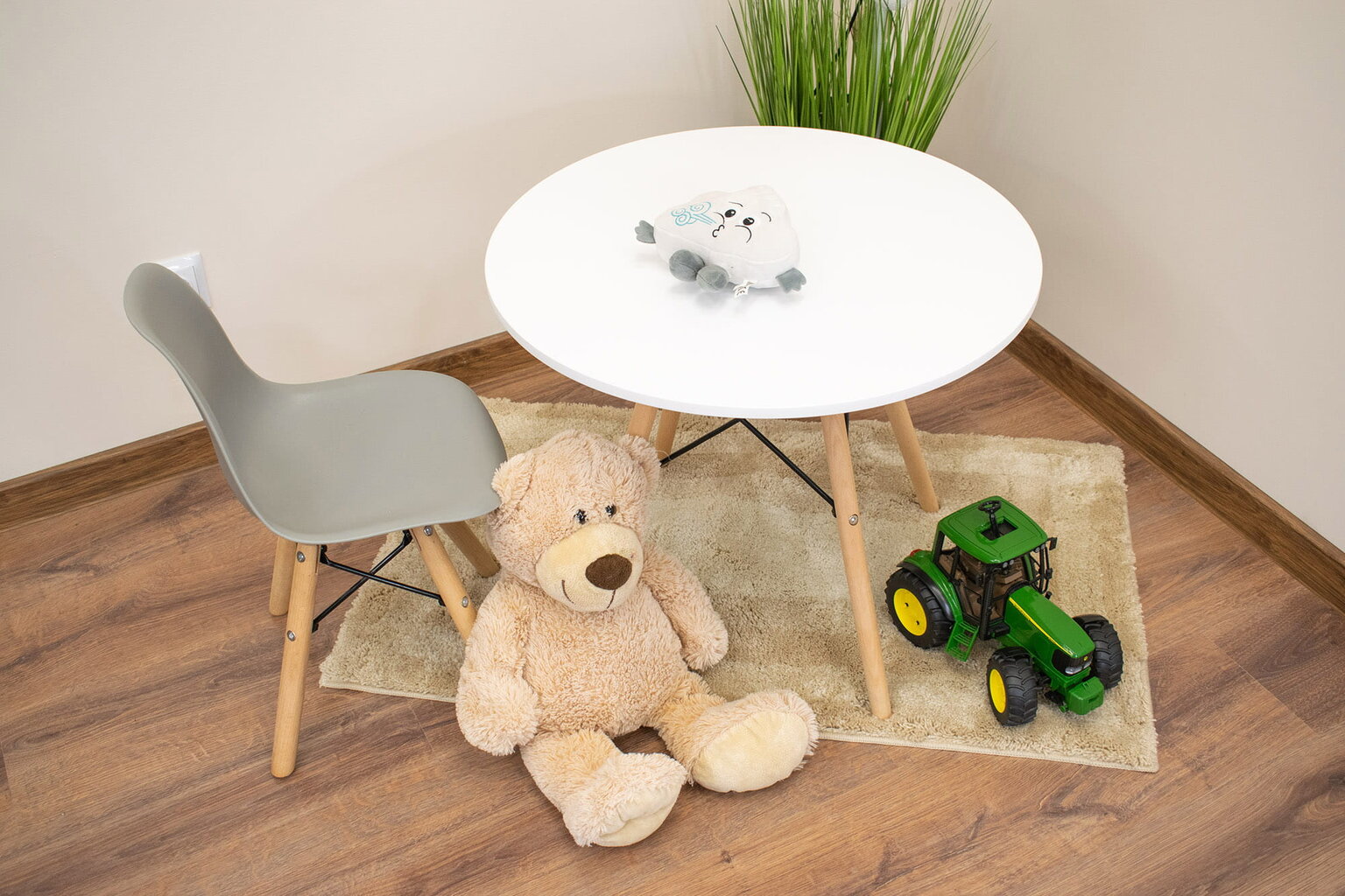 4-ių vaikiškų kėdžių komplektas Zubi, pilkas kaina ir informacija | Vaikiškos kėdutės ir staliukai | pigu.lt