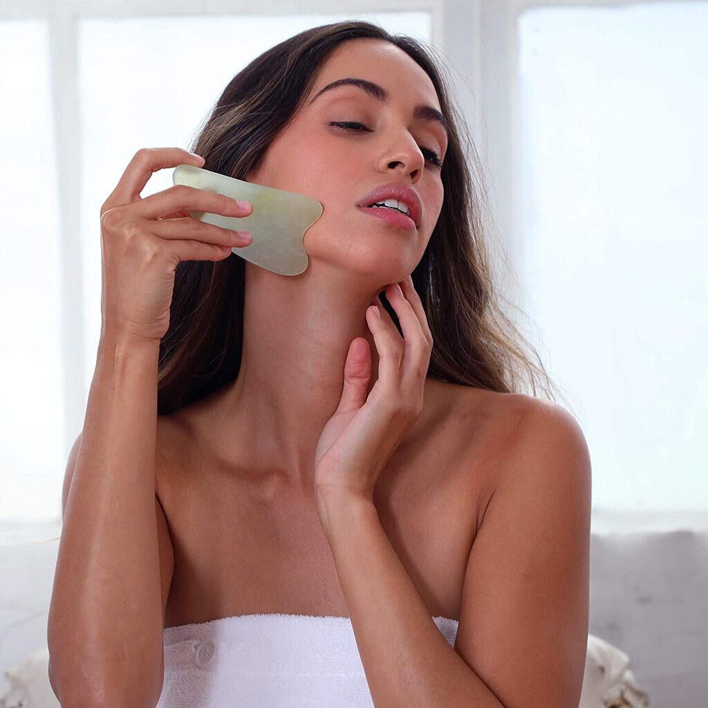 Veido masažuoklis Daily Jade Gua Sha Facial Tool, 1 vnt. kaina ir informacija | Veido masažuokliai, valymo įrankiai | pigu.lt