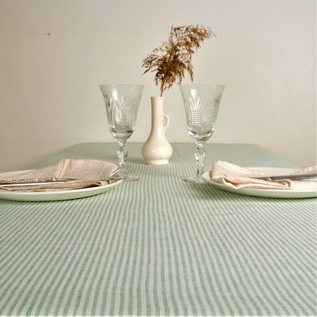 Balta lininė staltiesė, žaliai dryžuota, 148x200 cm. kaina ir informacija | Staltiesės, servetėlės | pigu.lt