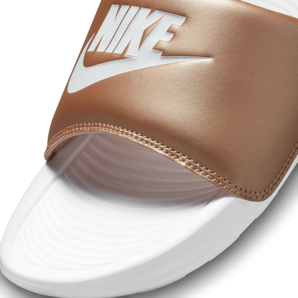 Nike šlepetės moterims Victori One Slide W CN9677900, baltos kaina ir informacija | Šlepetės moterims | pigu.lt