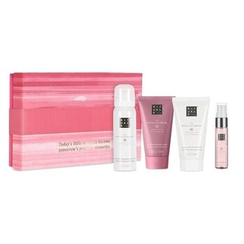 Kosmetikos rinkinys Rituals Ritual of Sakura: prausimosi putos 50 ml +kūno šveitiklis, 70ml + plaukų + kūno kremas 70 ml ir plaukų ir kūno dulksna 20ml kaina ir informacija | Kūno šveitikliai | pigu.lt