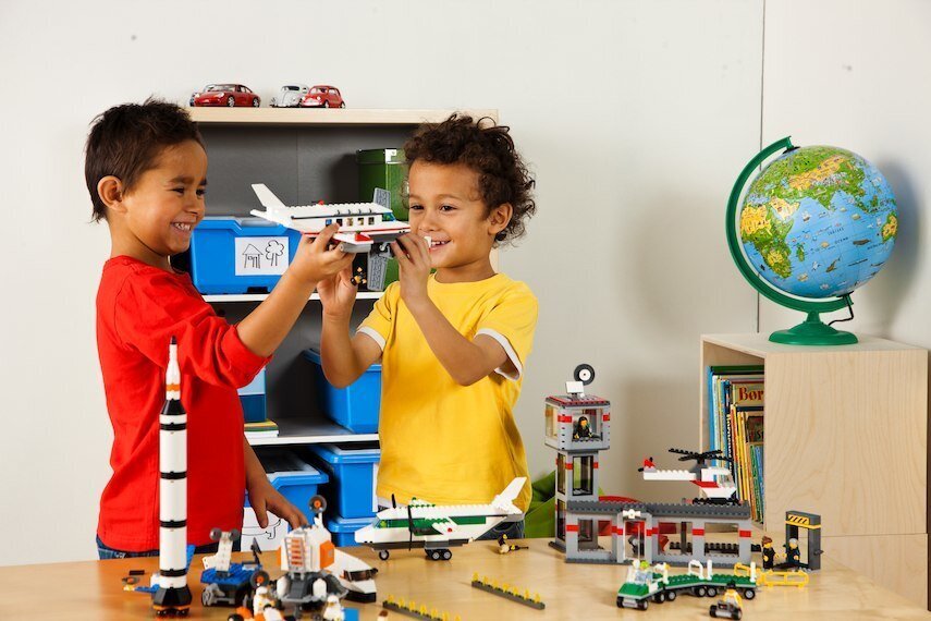 9335 LEGO® Education Oro uosto ir kosmoso rinkinys, 1176 detalės kaina ir informacija | Konstruktoriai ir kaladėlės | pigu.lt