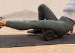 Masažinis volelis Therabody Roller, 30 cm, juodas kaina ir informacija | Masažo reikmenys | pigu.lt