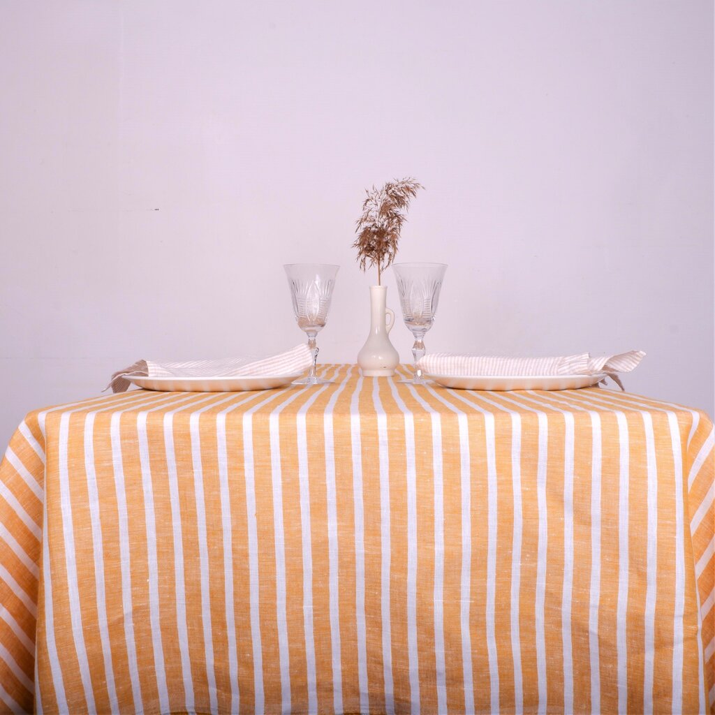 Lininė staltiesė, oranžinėmis juostomis, 148x200 cm. цена и информация | Staltiesės, servetėlės | pigu.lt