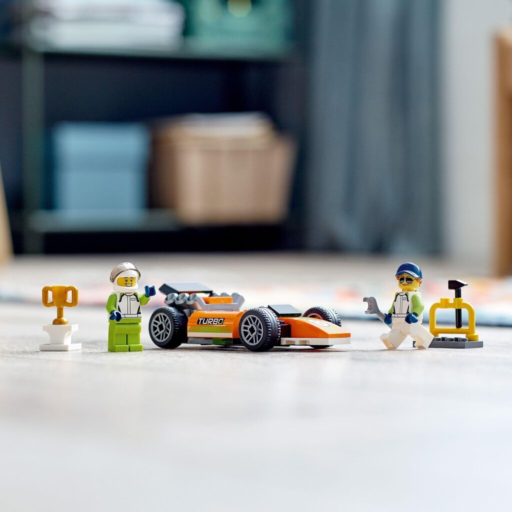 60322 LEGO® City Lenktynių automobilis kaina ir informacija | Konstruktoriai ir kaladėlės | pigu.lt