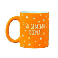 Graviruotas puodelis „Su Gimimo Diena“ neoninės oranžinės spalvos цена и информация | Оригинальные кружки | pigu.lt