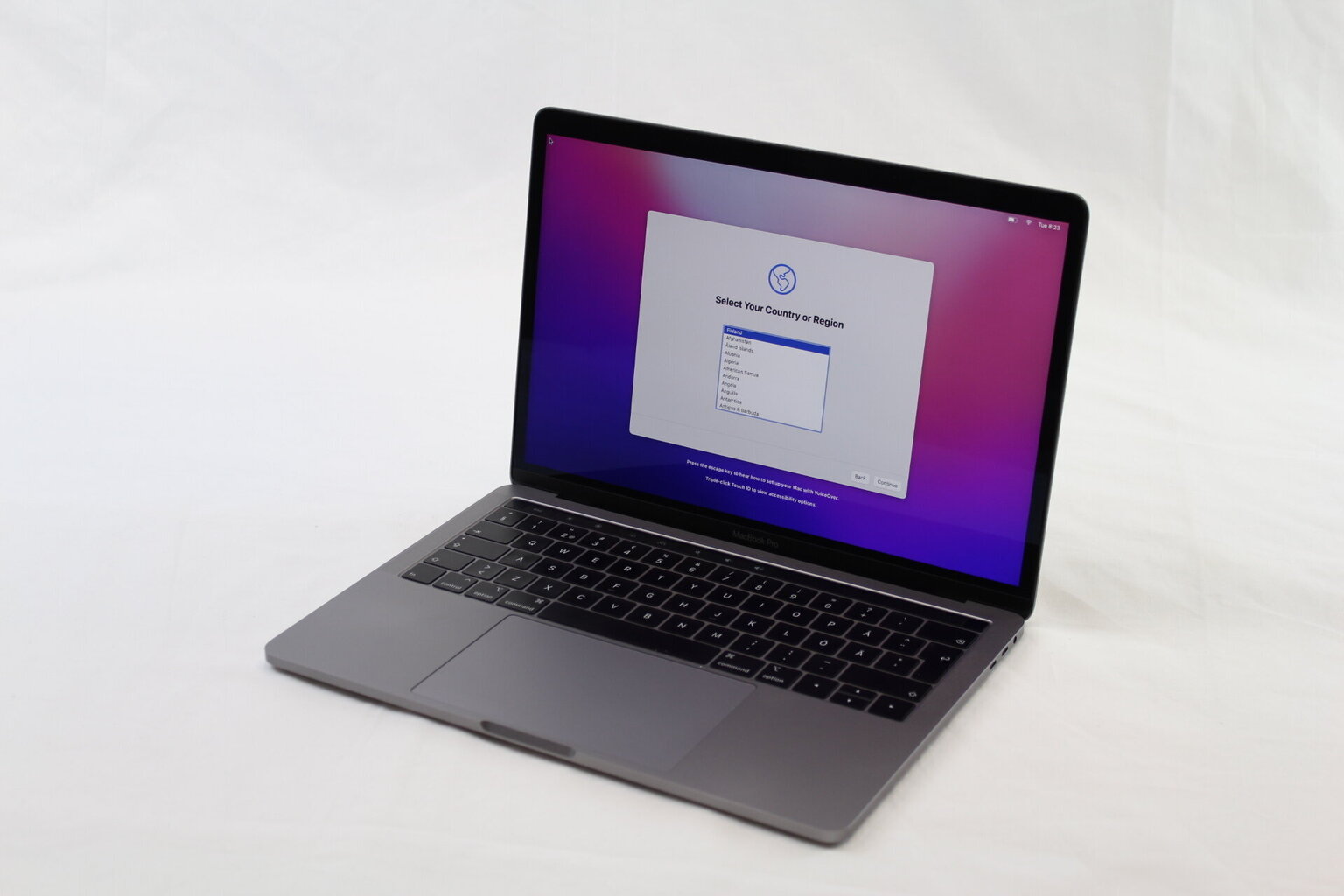 MacBook Pro 2019 Retina 13" 4xUSB-C - Core i5 2.4GHz / 8GB / 256GB SSD / SWE / Space Gray (atnaujintas, būklė A) kaina ir informacija | Nešiojami kompiuteriai | pigu.lt