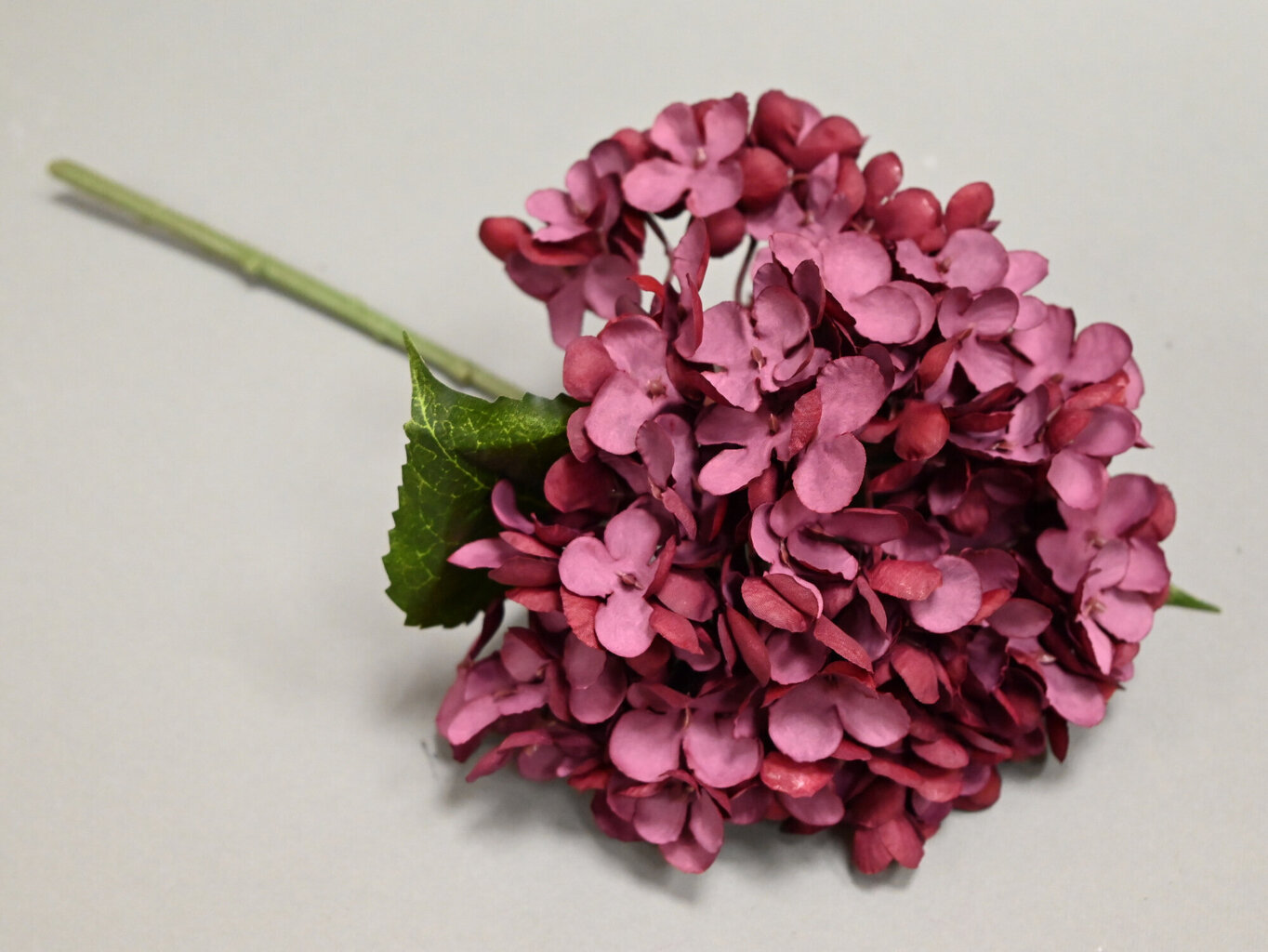 Dirbtinė gėlė - hortenzija цена и информация | Dirbtinės gėlės | pigu.lt