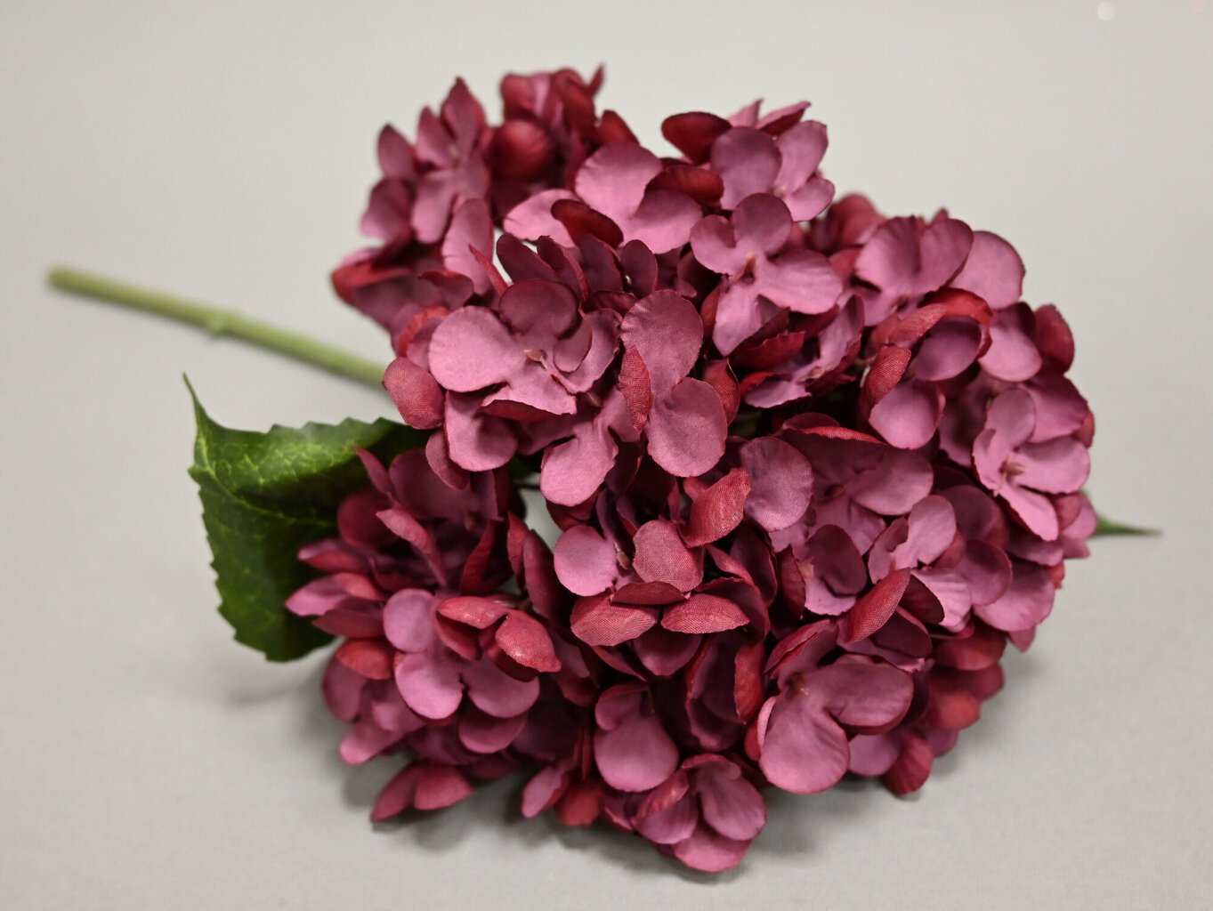 Dirbtinė gėlė - hortenzija цена и информация | Dirbtinės gėlės | pigu.lt