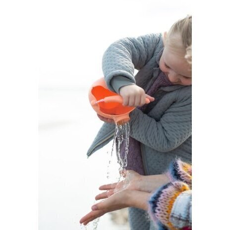 Silikoninis laistytuvas Scrunch, oranžinis цена и информация | Vandens, smėlio ir paplūdimio žaislai | pigu.lt