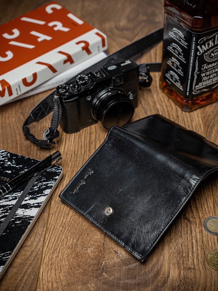 Vyriška odinė piniginė Pierre Cardin 326A, juoda kaina ir informacija | Vyriškos piniginės, kortelių dėklai | pigu.lt