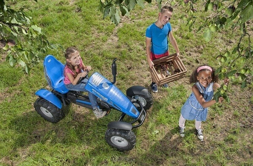 Mašinėlė Berg Go-kart New Holland BFR-3 цена и информация | Žaislai berniukams | pigu.lt