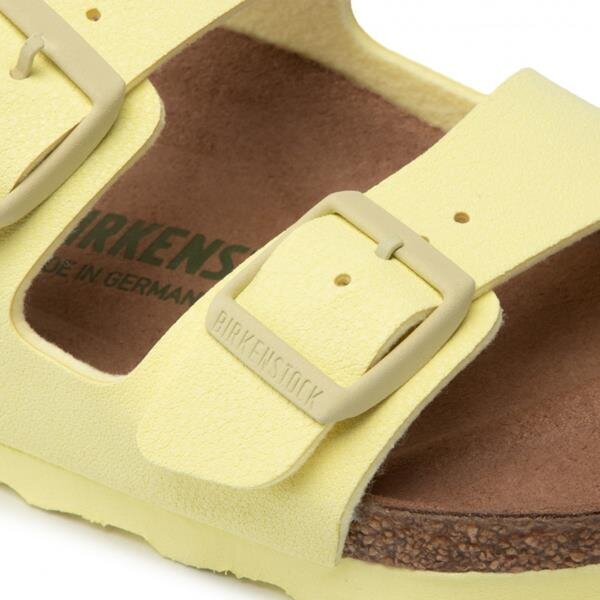 Šlepetės moterims Birkenstock geltonos kaina ir informacija | Šlepetės moterims | pigu.lt